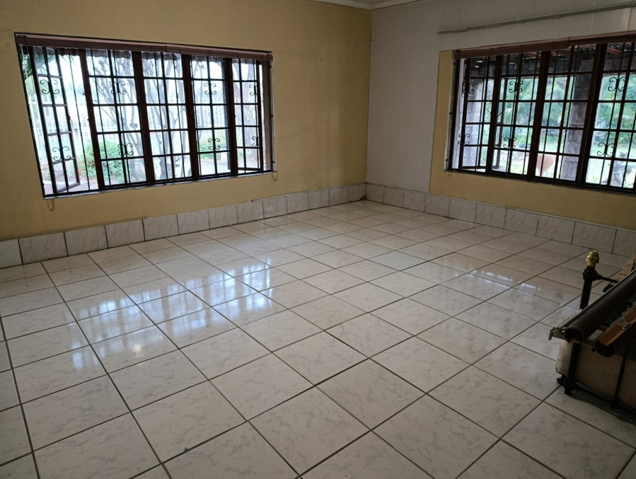 4 Bedroom Property for Sale in Hospitaalpark Free State